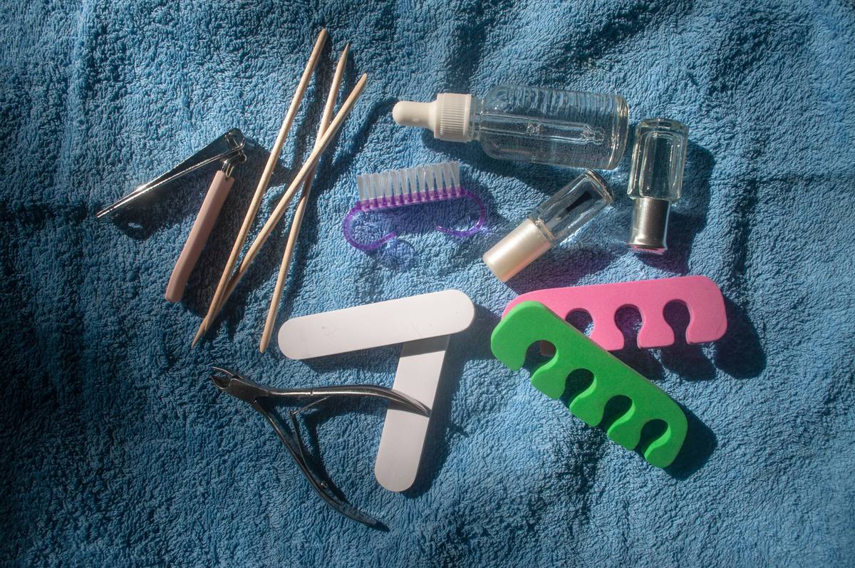 Why Your Brows Deserve Better: The Truth About Natural Brow Henna (And How to Use It Like a Pro)