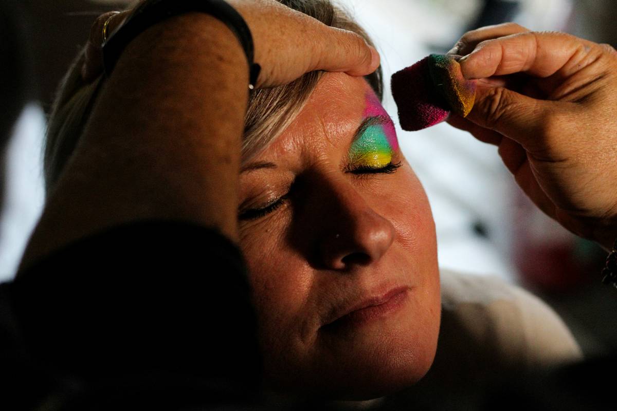 Why Your Eyebrow Tint Grooming Routine Is Failing (And How to Fix It with Henna)